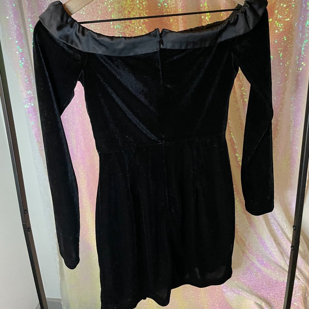 NWT Superdown Velvet Blazer Dress - Picture 4 of 10